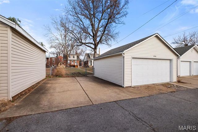 6546 Arsenal Street, St Louis, MO 63139