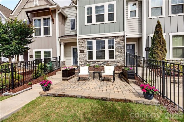2510 Lydia Avenue, Charlotte, NC 28205