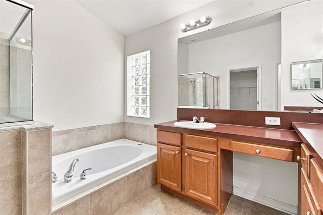 24132 DENALI COURT, Lutz, FL 33559