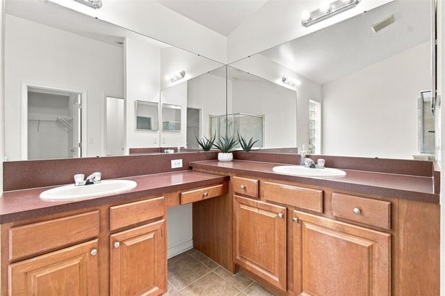 24132 DENALI COURT, Lutz, FL 33559