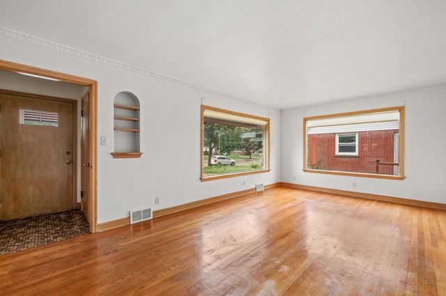 3366 S 35th STREET, Milwaukee, WI 53215
