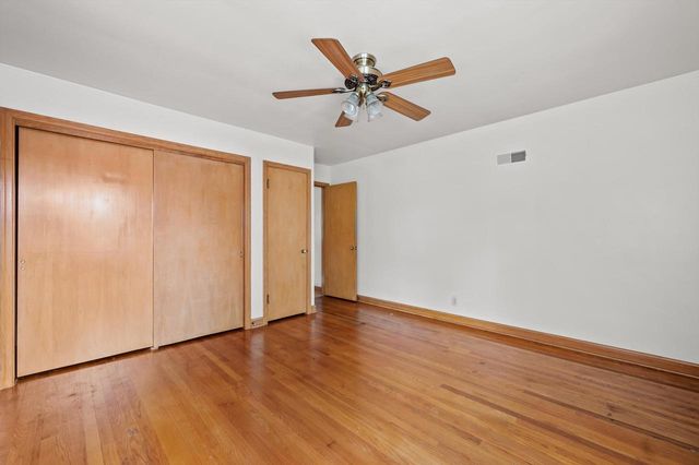 3366 S 35th STREET, Milwaukee, WI 53215