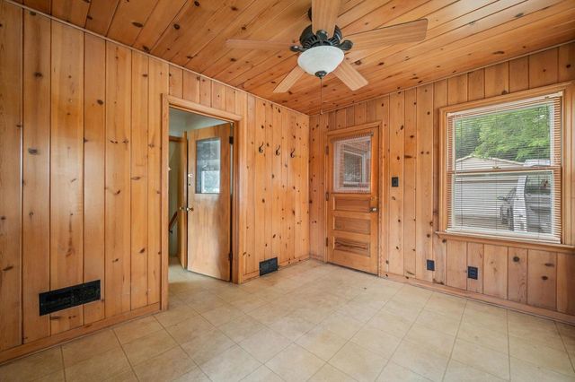 3366 S 35th STREET, Milwaukee, WI 53215
