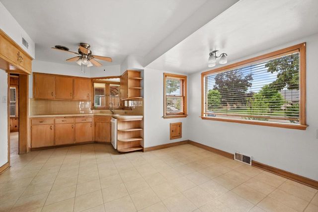 3366 S 35th STREET, Milwaukee, WI 53215