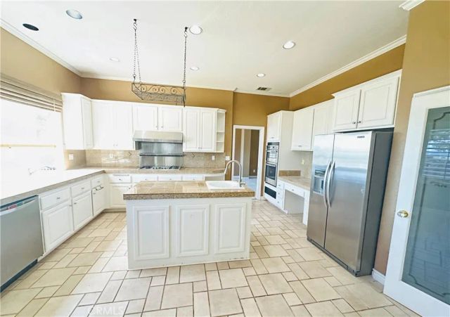 23799 Via Segovia, Murrieta, CA 92562