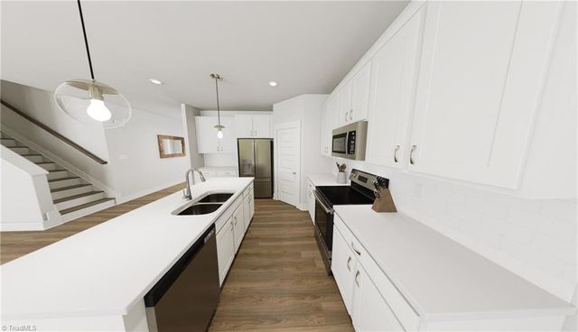 9169 Stoney River Lane, Kernersville, NC 27284