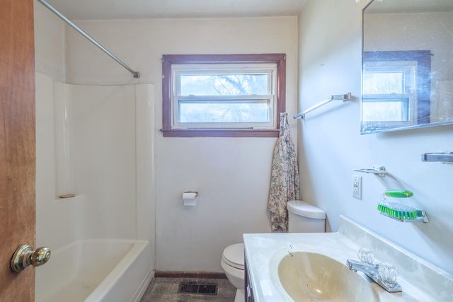 1629 Golfside AVE, Roanoke, VA 24017