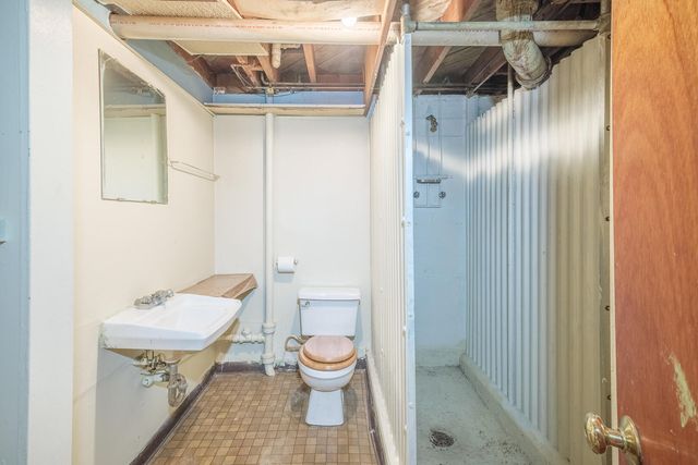 1629 Golfside AVE, Roanoke, VA 24017