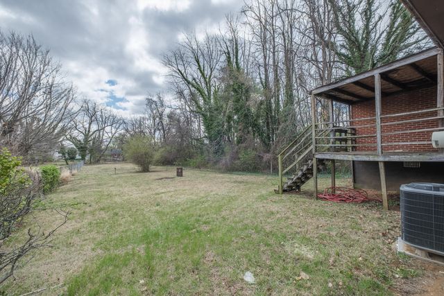 1629 Golfside AVE, Roanoke, VA 24017