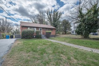 1629 Golfside AVE, Roanoke, VA 24017