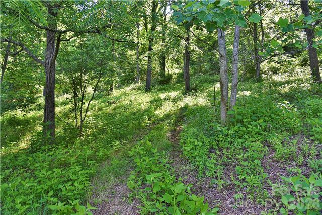 415 Weaverville Road, Asheville, NC 28804