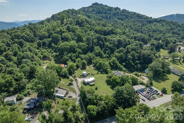 415 Weaverville Road, Asheville, NC 28804