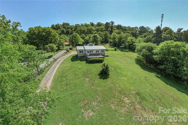 415 Weaverville Road, Asheville, NC 28804