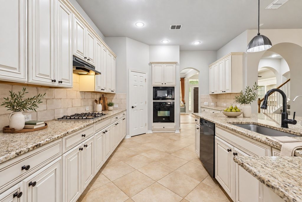 6955 Clay Academy Boulevard, Dallas, TX 75236 — photo 4