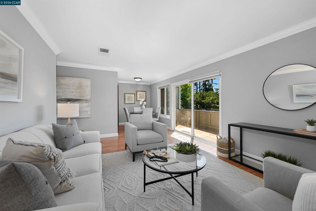 825 Oak Grove Rd 46, Concord, CA 94518