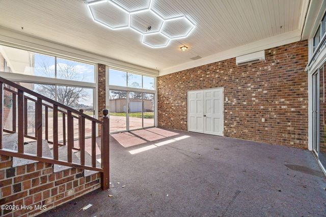 737 Pocosin Road, Winterville, NC 28590