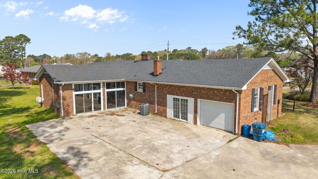 737 Pocosin Road, Winterville, NC 28590
