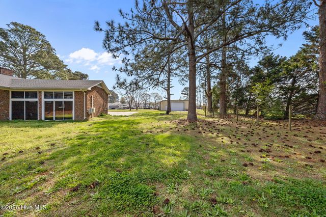 737 Pocosin Road, Winterville, NC 28590