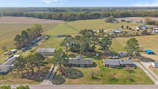 737 Pocosin Road, Winterville, NC 28590