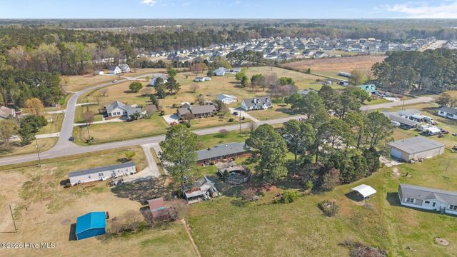 737 Pocosin Road, Winterville, NC 28590