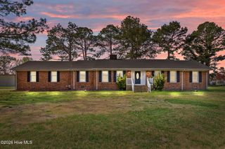 737 Pocosin Road, Winterville, NC 28590