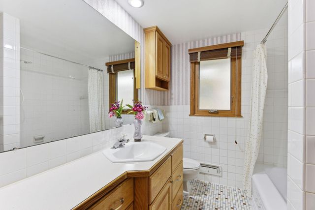 6221 Hansen Road, Edina, MN 55436