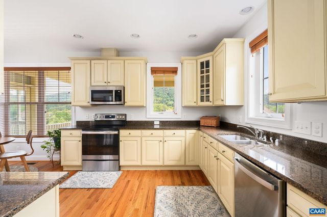 1124 ARDEN DR, Charlottesville, VA 22902