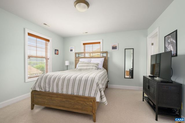 1124 ARDEN DR, Charlottesville, VA 22902