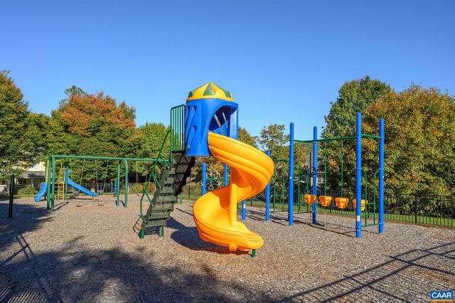 1124 ARDEN DR, Charlottesville, VA 22902