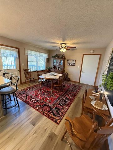 541 W GRANT Street, Maryville, MO 64468