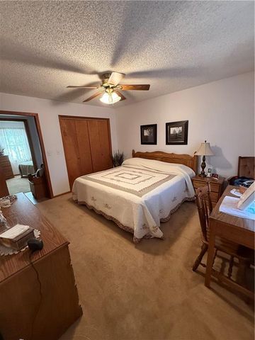 541 W GRANT Street, Maryville, MO 64468