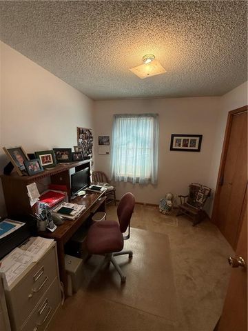 541 W GRANT Street, Maryville, MO 64468