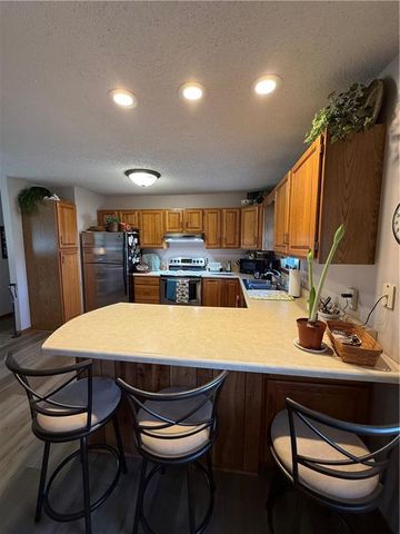 541 W GRANT Street, Maryville, MO 64468