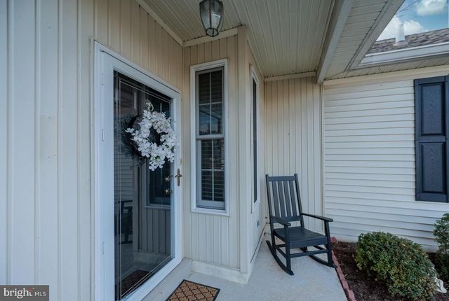 21 HUNTERS WAY, Glen Mills, PA 19342