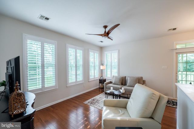 21 HUNTERS WAY, Glen Mills, PA 19342