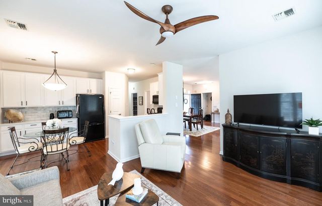 21 HUNTERS WAY, Glen Mills, PA 19342