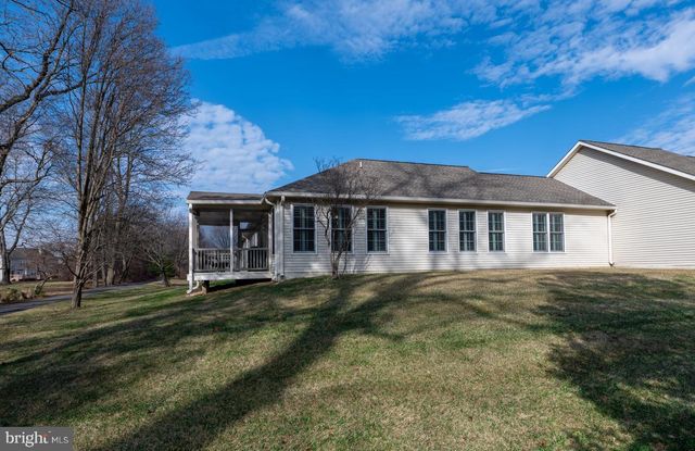 21 HUNTERS WAY, Glen Mills, PA 19342