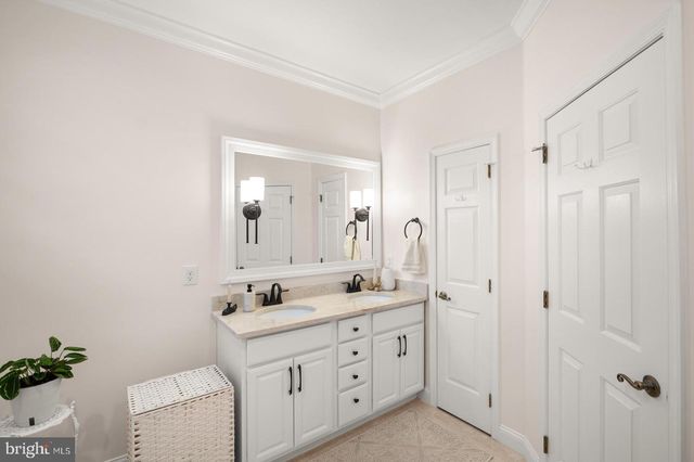 21 HUNTERS WAY, Glen Mills, PA 19342