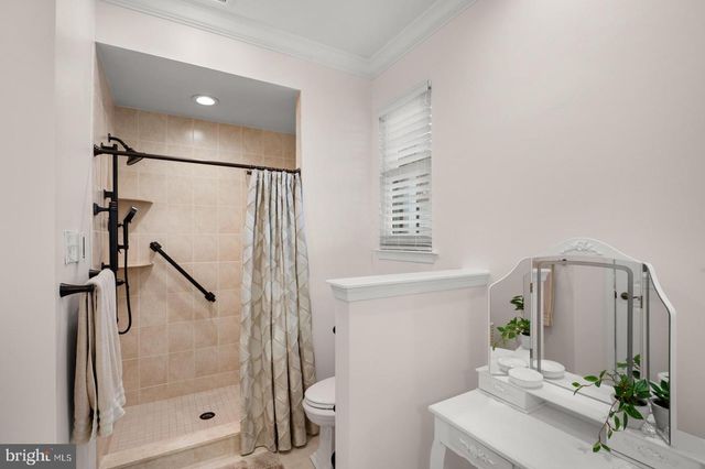 21 HUNTERS WAY, Glen Mills, PA 19342