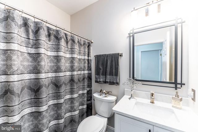 21 HUNTERS WAY, Glen Mills, PA 19342