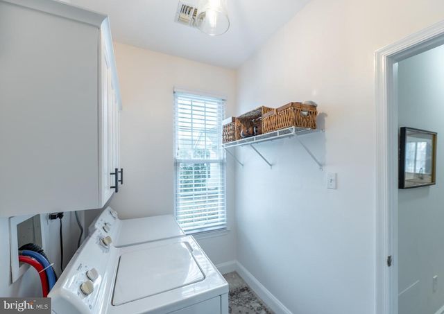 21 HUNTERS WAY, Glen Mills, PA 19342