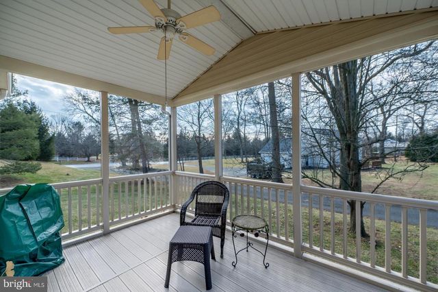 21 HUNTERS WAY, Glen Mills, PA 19342