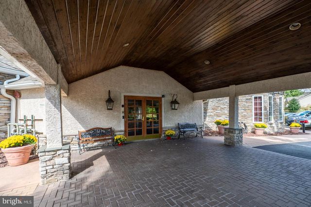 21 HUNTERS WAY, Glen Mills, PA 19342