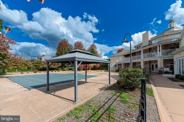 21 HUNTERS WAY, Glen Mills, PA 19342