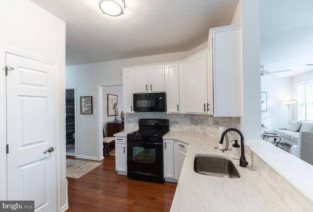 21 HUNTERS WAY, Glen Mills, PA 19342