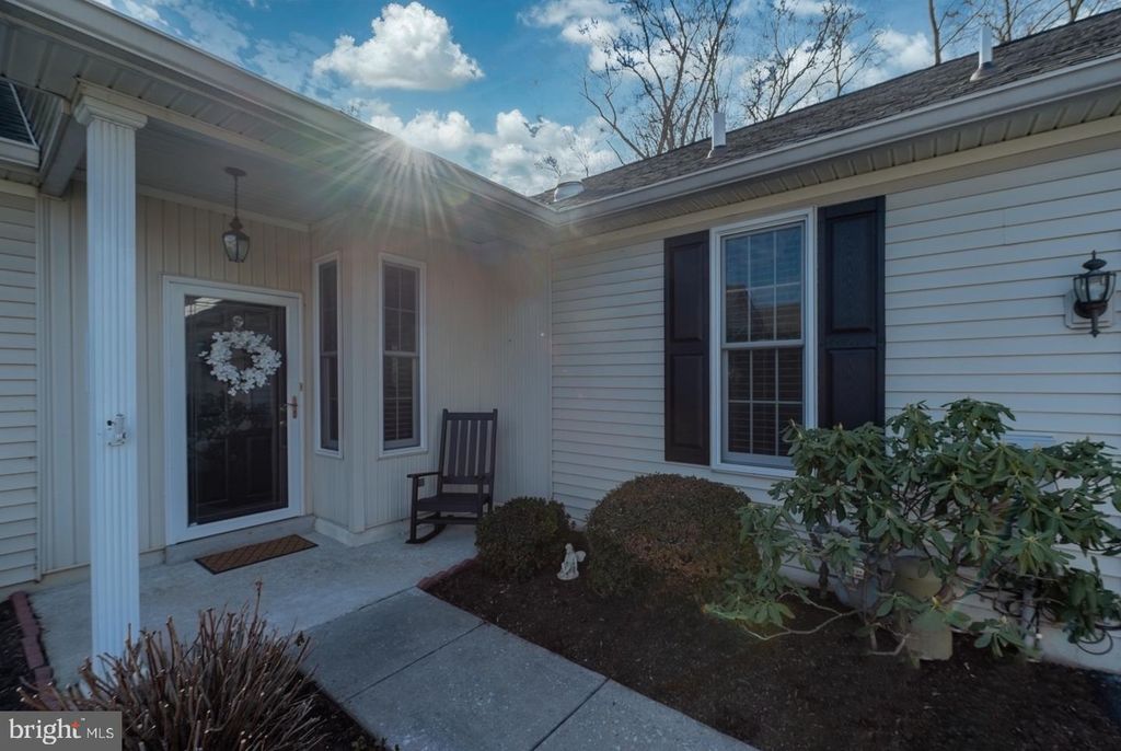 21 HUNTERS WAY, Glen Mills, PA 19342