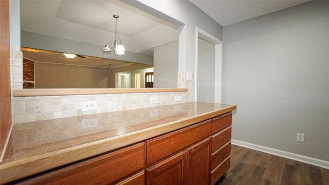 7113 Ridgeview Drive, Rowlett, TX 75089