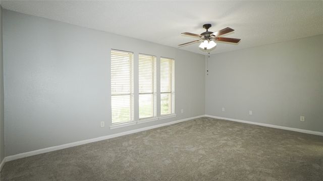 7113 Ridgeview Drive, Rowlett, TX 75089
