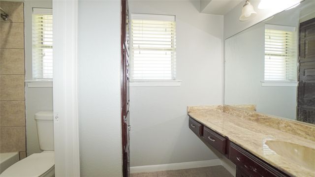 7113 Ridgeview Drive, Rowlett, TX 75089