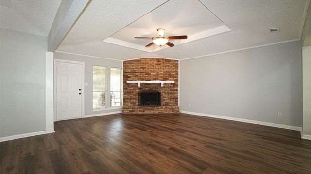 7113 Ridgeview Drive, Rowlett, TX 75089